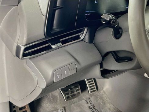 Certified 2025 Hyundai Elantra Sport FWD image 10