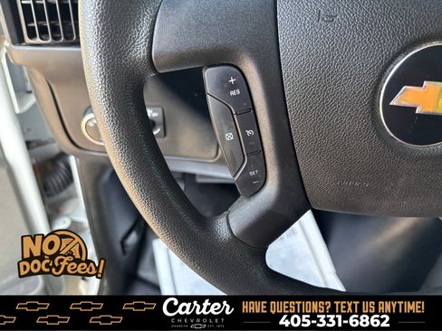 Used 2018 Chevrolet Express 2500 w/ Driver Convenience Package RWD image 17