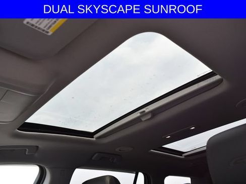 Used 2021 GMC Acadia AT4 w/ Trailering Package AWD/4WD image 8