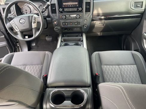 Certified 2024 Nissan Titan SV w/ SV Convenience Package image 18