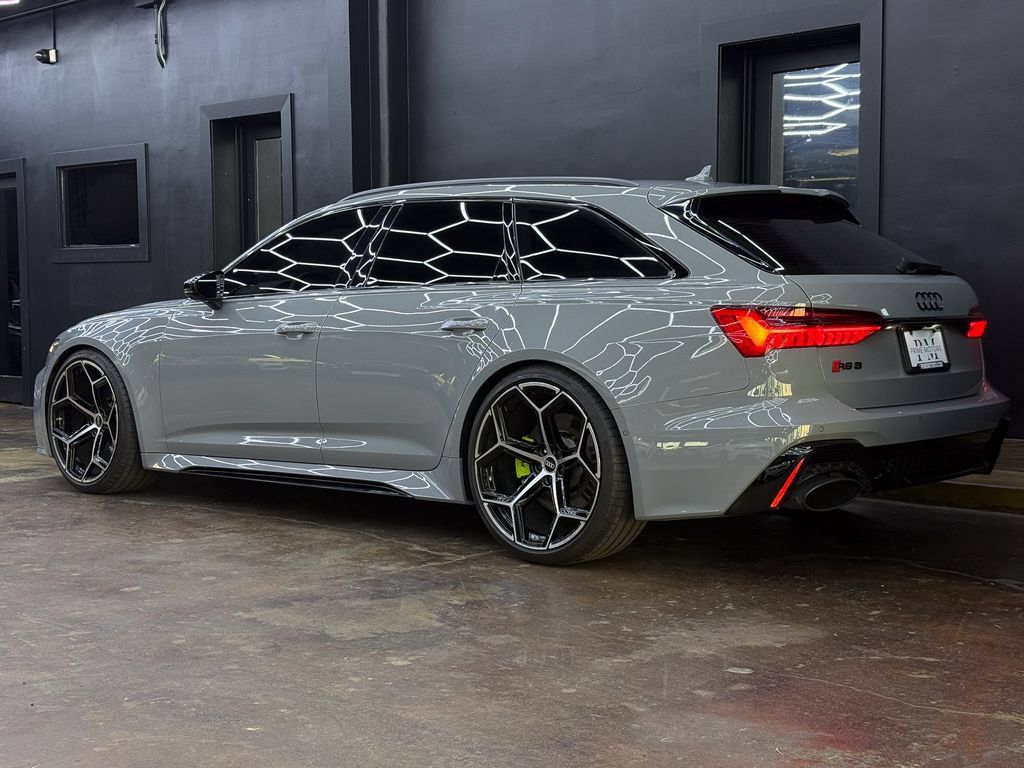 Used 2022 Audi RS 6 AWD/4WD image 7