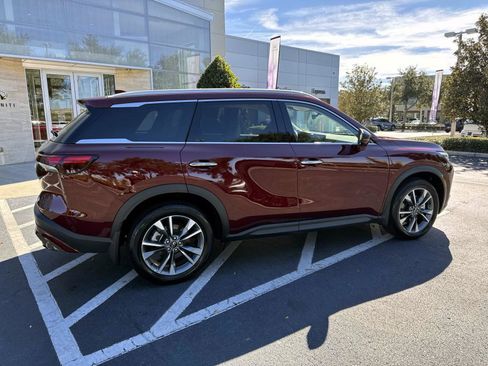 Certified 2025 INFINITI QX60 Luxe image 2