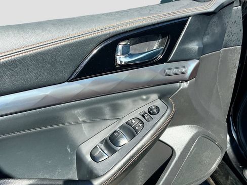 Used 2023 Nissan Maxima SR w/ Sport Mat Group FWD image 18