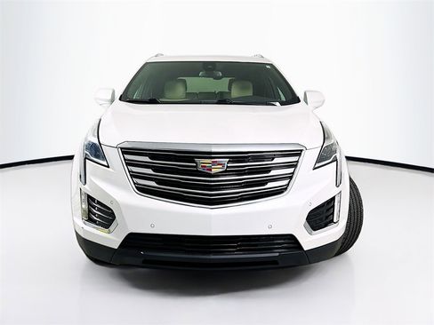 Used 2018 Cadillac XT5 Premium Luxury image 5