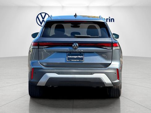 New 2025 Volkswagen Tiguan SE image 4