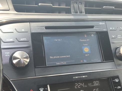 Used 2015 Toyota Avalon XLE FWD image 28
