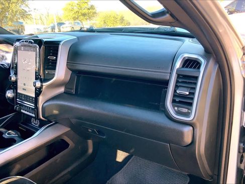 Used 2022 RAM 2500 Laramie w/ Night Edition image 36