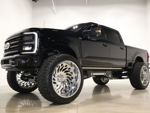 Used 2024 Ford F350 Limited w/ FX4 Off-Road Package image 21