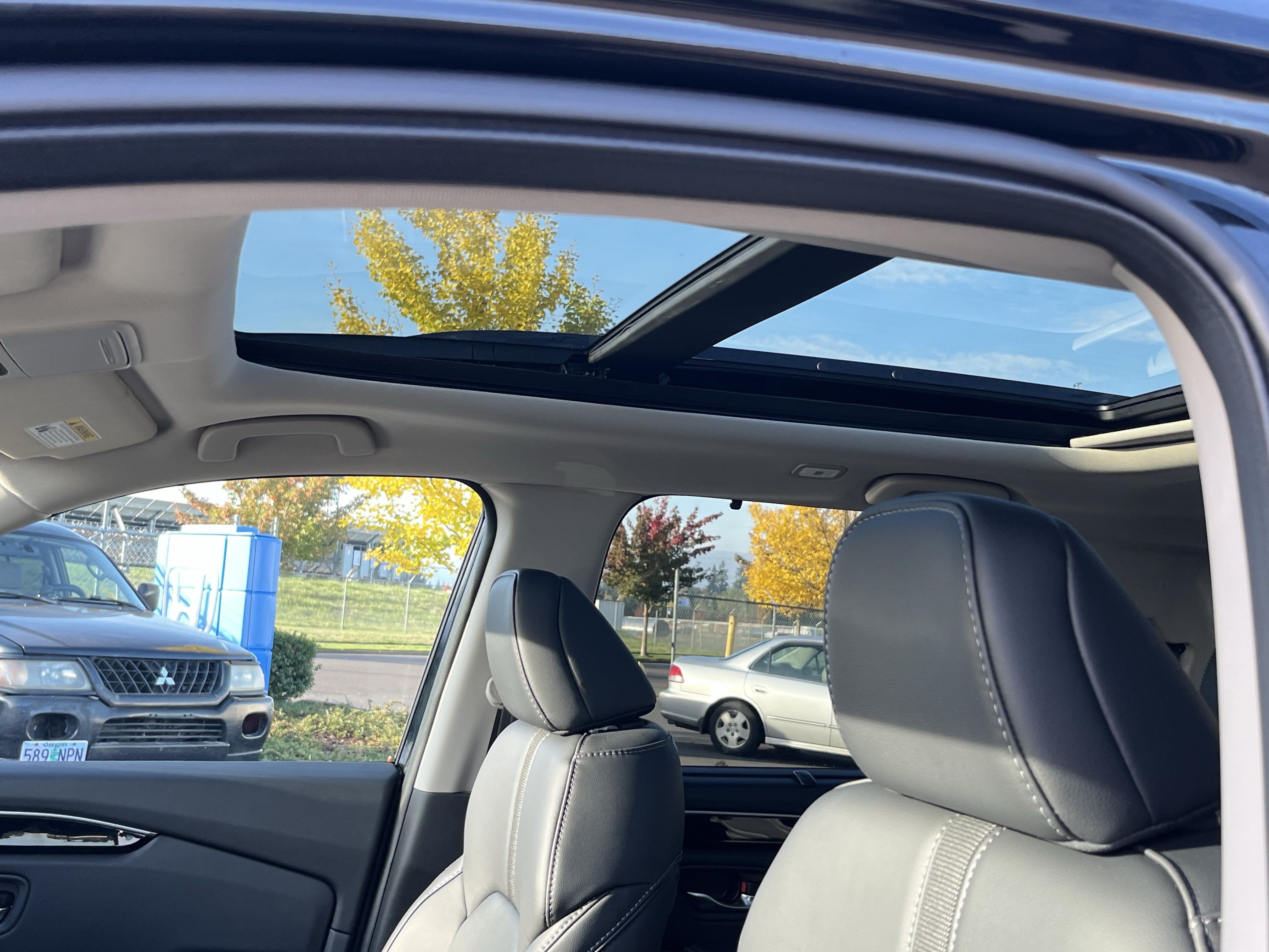 New 2025 Honda Pilot Touring image 17