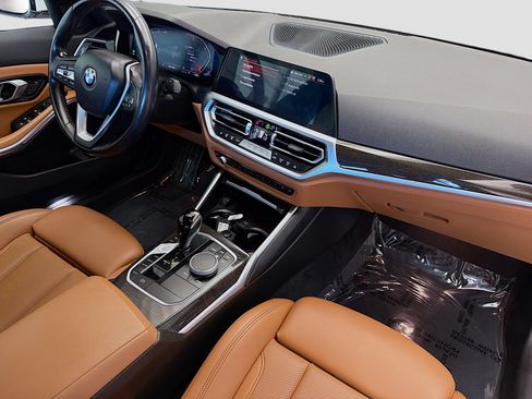Used 2022 BMW 330i Sedan w/ Driving Assistance Package RWD image 12