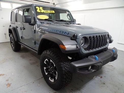 Certified 2025 Jeep Wrangler Unlimited Rubicon 4xe image 1