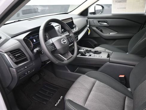 New 2026 Nissan Rogue SV w/ Cold Weather Package image 18