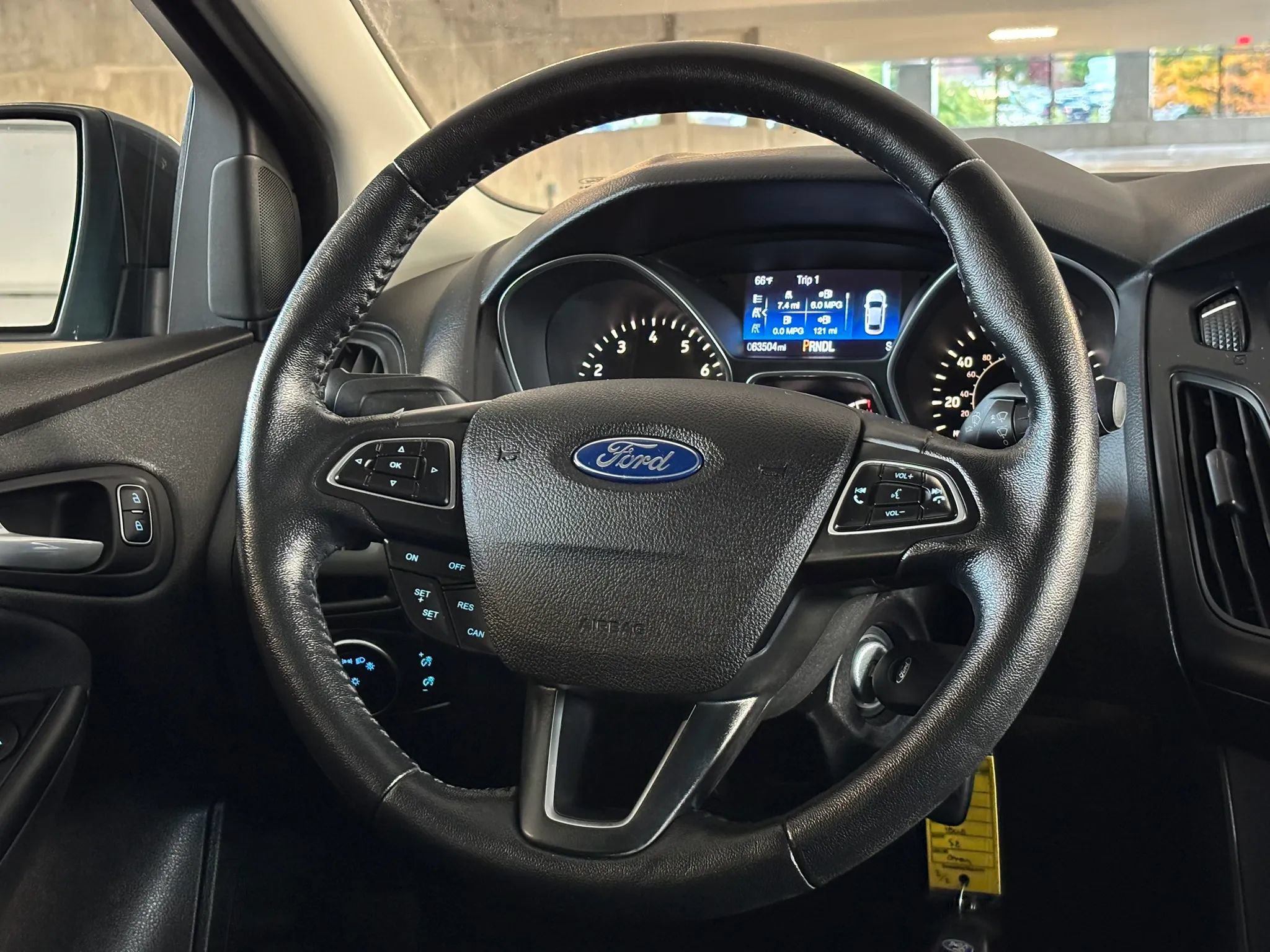 Used 2016 Ford Focus SE w/ SE Cold Weather Package FWD image 30