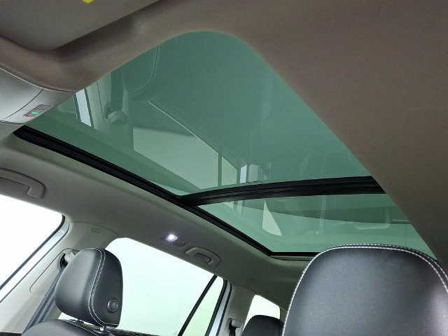 Used 2023 Volkswagen Atlas SE w/ Panoramic Sunroof Package AWD/4WD image 18