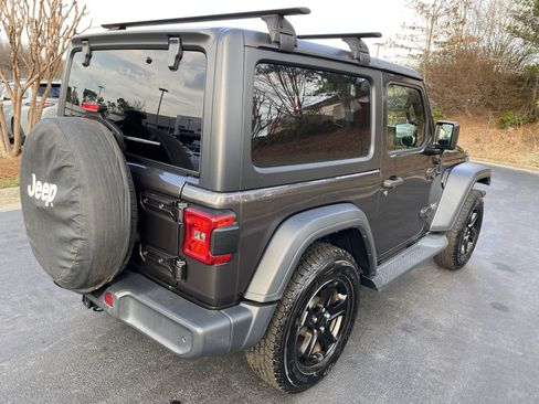 Used 2018 Jeep Wrangler Sport image 5