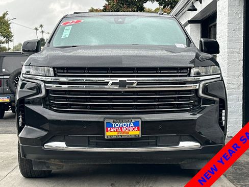 Used 2022 Chevrolet Tahoe LT w/ Luxury Package image 9