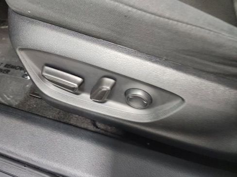 Used 2022 Toyota Camry LE image 20