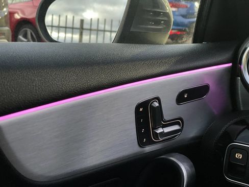 Used 2022 Mercedes-Benz A 220 4MATIC image 8