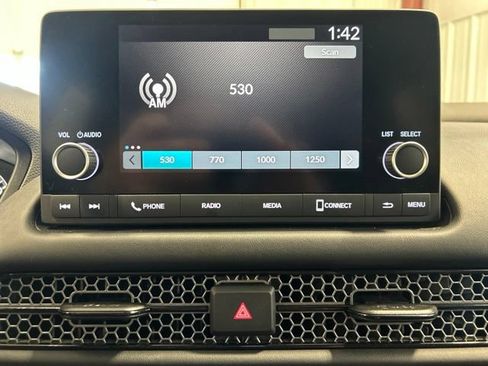 Certified 2024 Honda HR-V Sport image 30