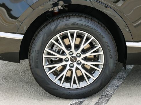 New 2027 Genesis GV80 2.5T AWD/4WD image 8