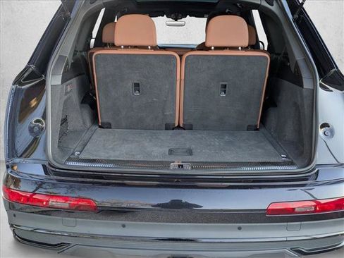 Used 2021 Audi Q7 3.0T Prestige image 6