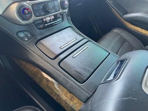 Used 2017 GMC Yukon Denali w/ Open Road Package AWD/4WD image 13