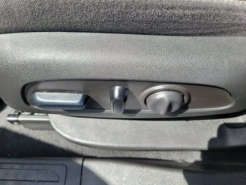 Used 2023 GMC Acadia SLE w/ Driver Convenience Package FWD image 20