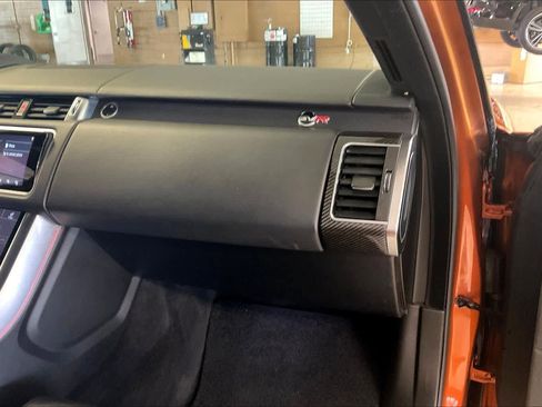 Used 2020 Land Rover Range Rover Sport SVR AWD/4WD image 17