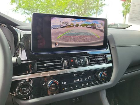 Used 2026 Nissan Pathfinder SV image 30