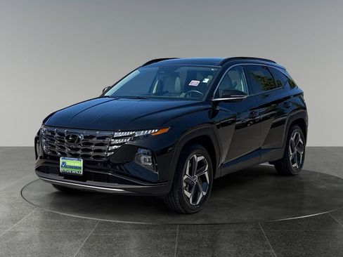Used 2023 Hyundai Tucson Limited w/ Cargo Package AWD/4WD image 3