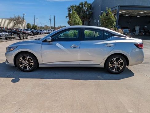 Used 2023 Nissan Sentra SV image 9