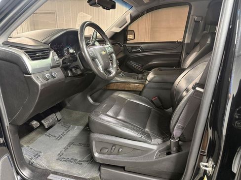 Used 2017 Chevrolet Suburban LT AWD/4WD image 11