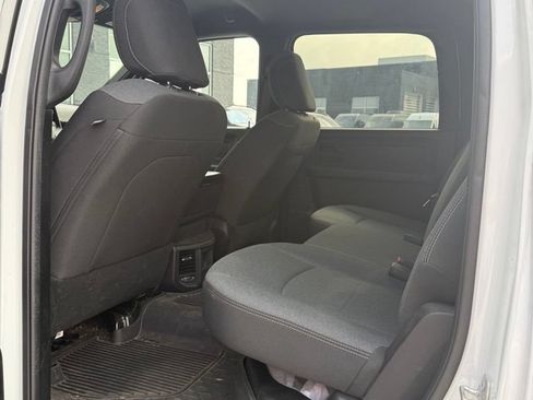 Used 2024 RAM 3500 Tradesman w/ Chrome Appearance Group AWD/4WD image 6