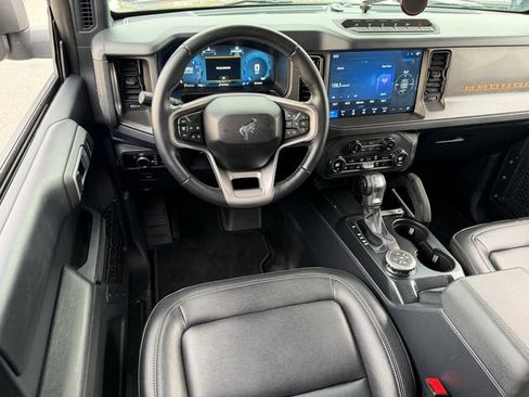 Used 2025 Ford Bronco Badlands AWD/4WD image 9