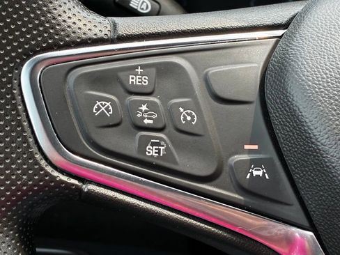 Used 2024 Chevrolet Equinox LS AWD/4WD image 12