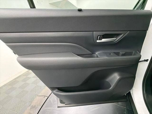 Certified 2026 Toyota Grand Highlander FWD image 39