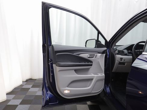 Used 2023 Honda Ridgeline RTL-E image 4