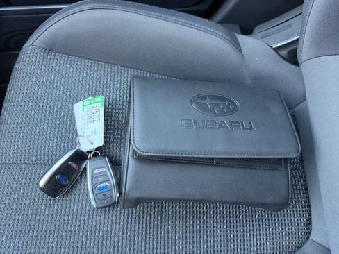 Used 2025 Subaru Forester Premium w/ Convenience Package #2 image 21
