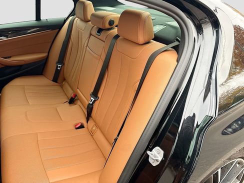 Used 2021 BMW 540i xDrive w/ M Sport Package image 26