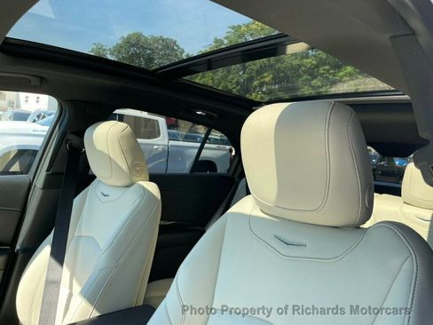 Used 2019 Cadillac XT4 Sport w/ Technology Package AWD/4WD image 13