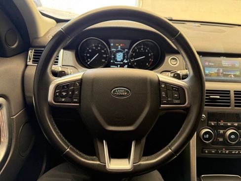 Used 2019 Land Rover Discovery Sport SE AWD/4WD image 19