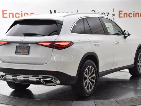 Certified 2024 Mercedes-Benz GLC 300 image 6