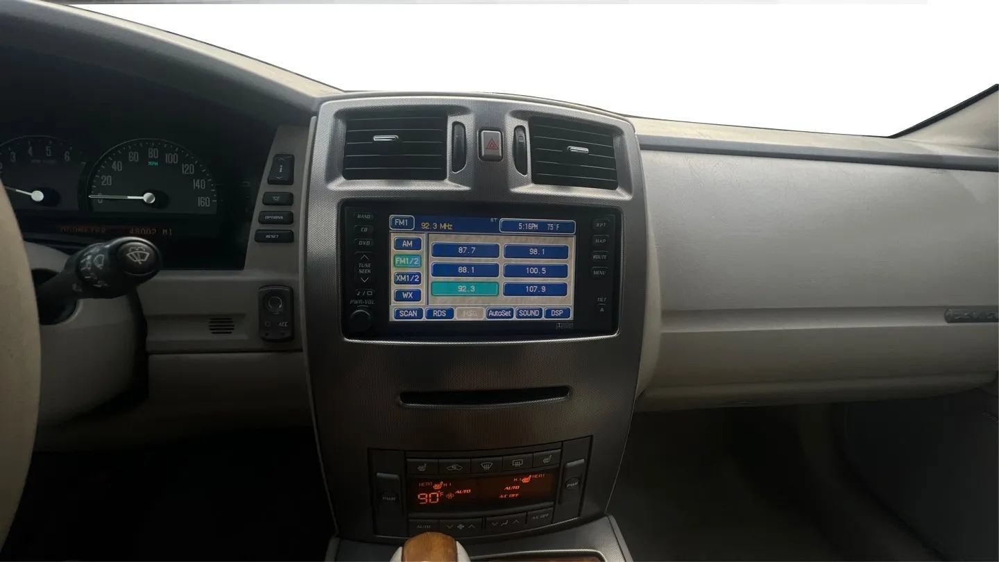 Used 2005 Cadillac XLR RWD image 21