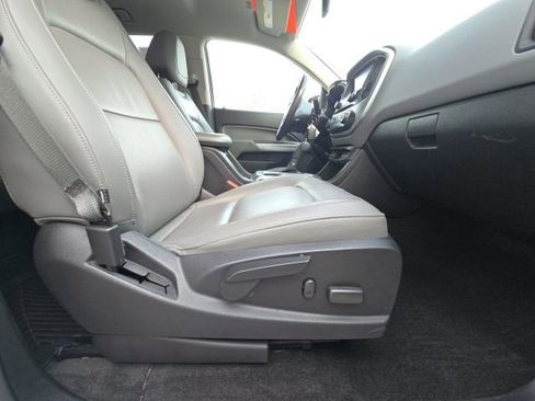 Used 2018 Chevrolet Colorado LT w/ Luxury Package, Chrome image 18