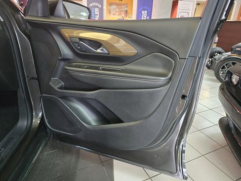 Used 2020 GMC Terrain SLE image 12