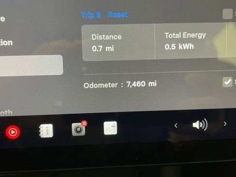 Used 2025 Tesla Model 3 Long Range image 22