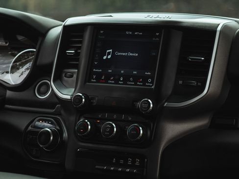 Used 2021 RAM 1500 Big Horn image 28