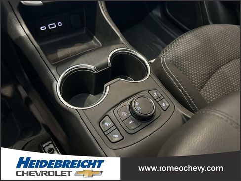 Certified 2024 GMC Terrain SLE w/ Driver Convenience Package image 24