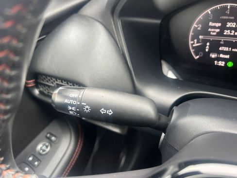 Used 2023 Honda HR-V Sport image 28