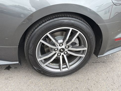 Used 2016 Ford Mustang Premium RWD image 23